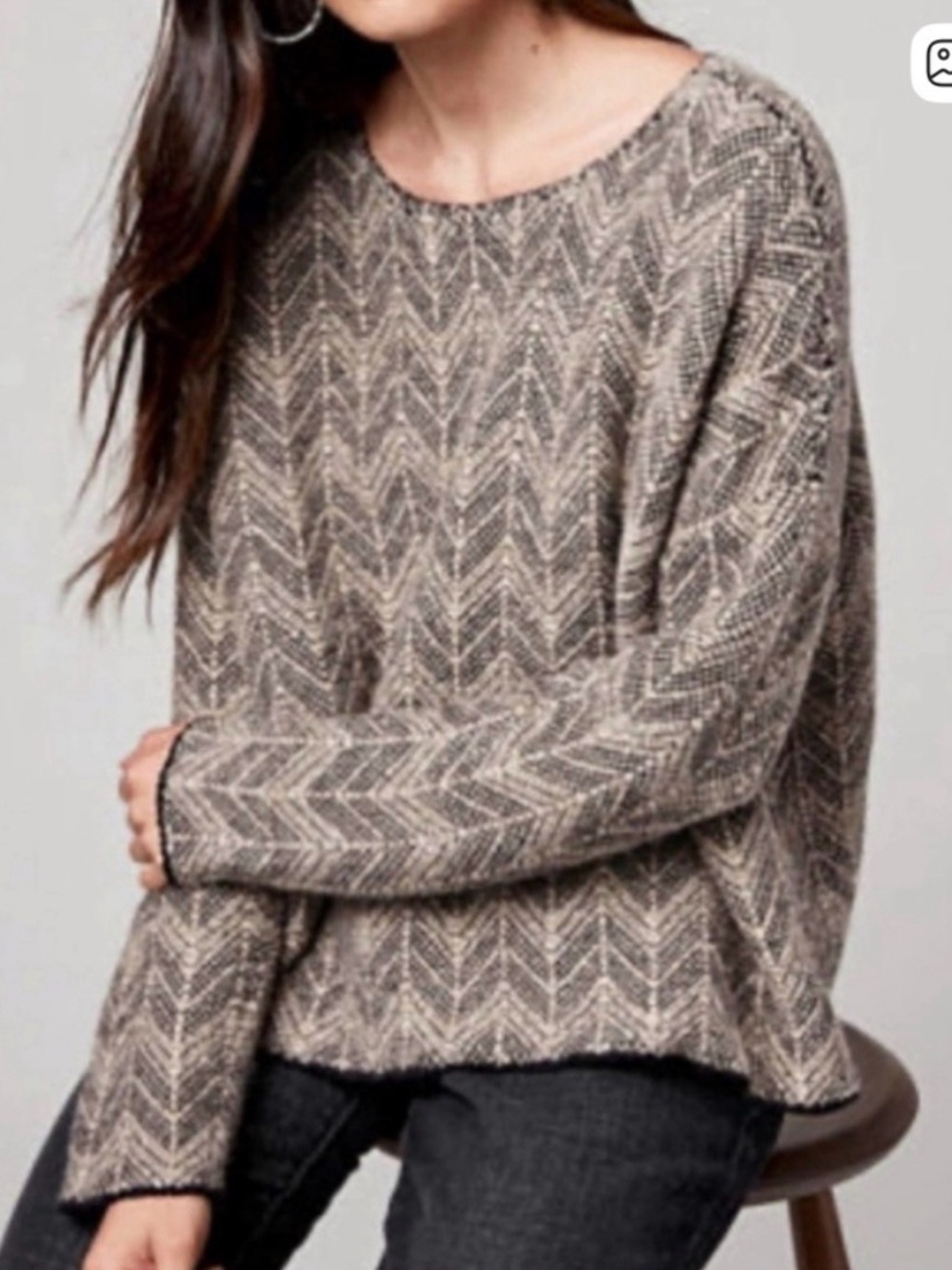 LN Eileen Fisher Textured Chevron Crewneck Sweater in Beige and Gray